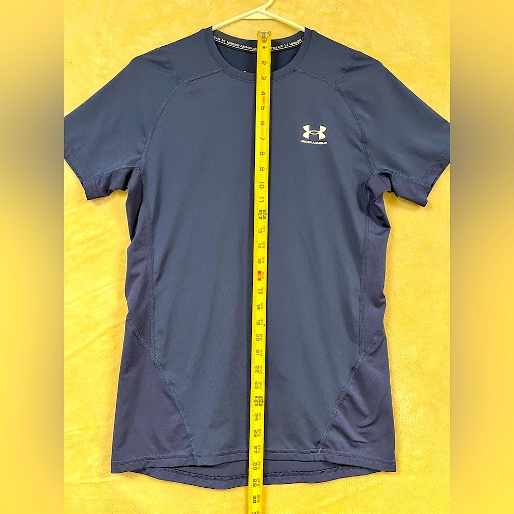 NWOT Under Armour Heat Gear Fitted Small Dark Blue Shirt